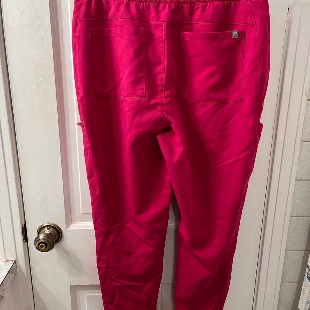 Fabletics Fuscia Scrub Jogger Set - image 6